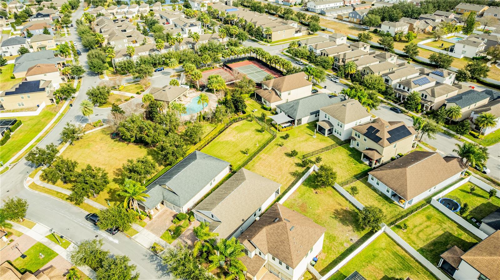 Image 36 of 46 For 7451 Fairgrove Avenue