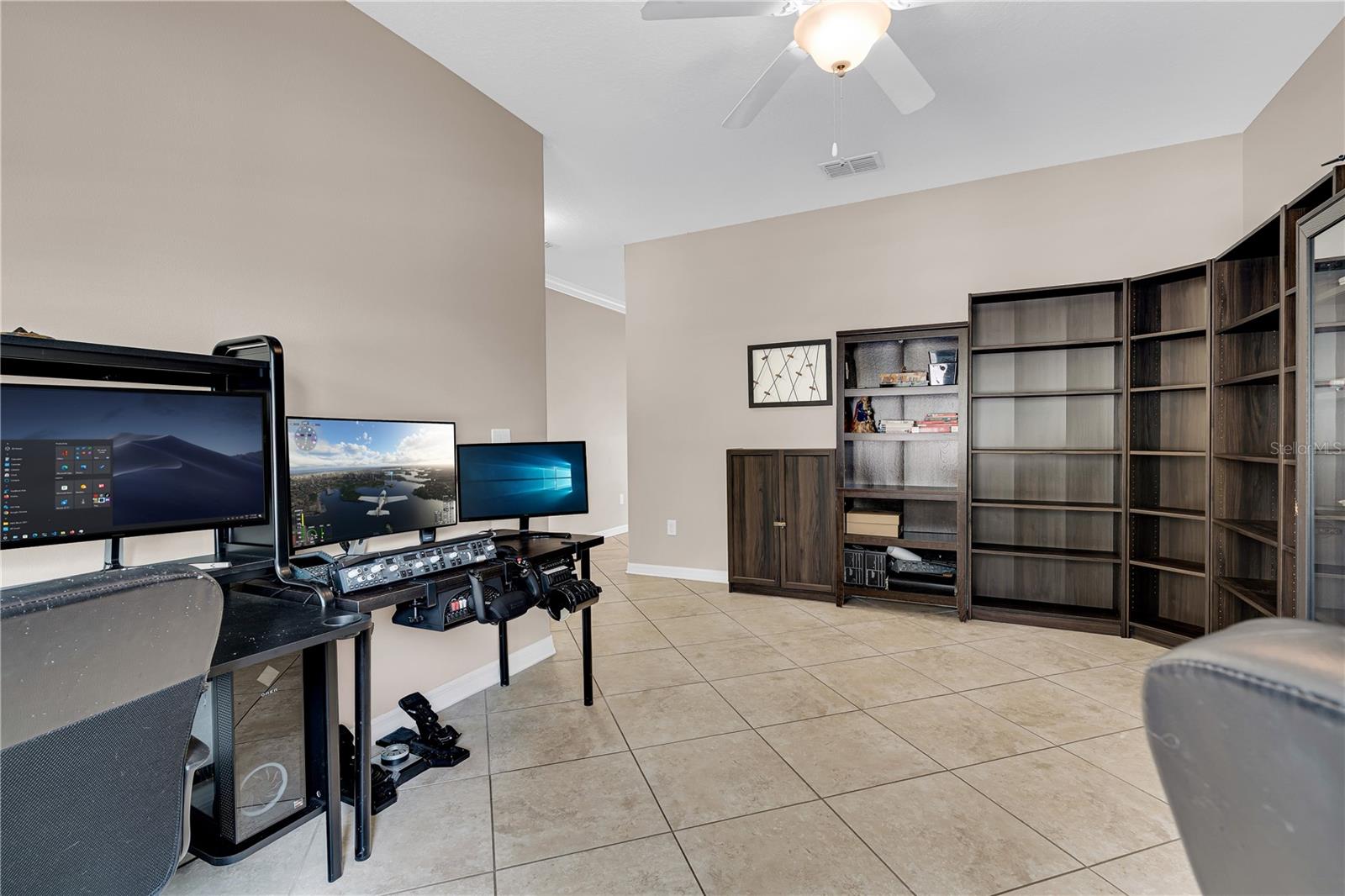 Image 5 of 46 For 7451 Fairgrove Avenue