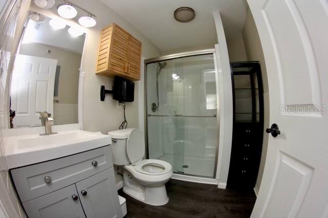 Image 23 of 47 For 7740 Belvoir Drive