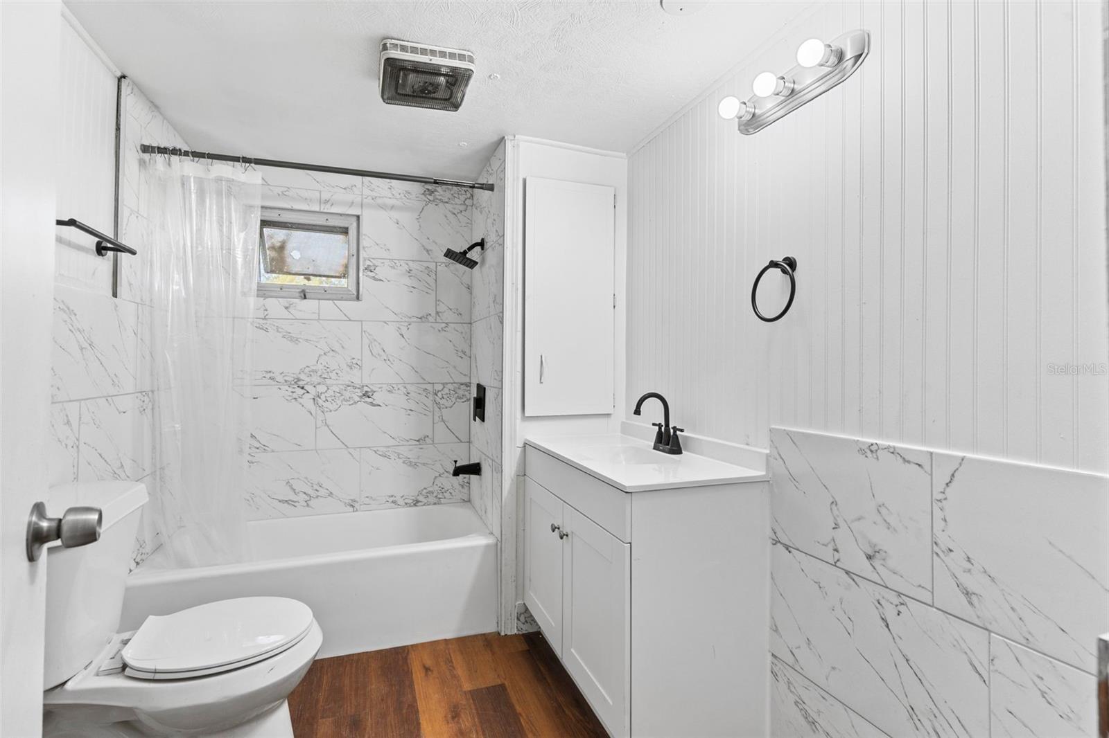 Image 4 of 11 For 171 Casebier Street 171