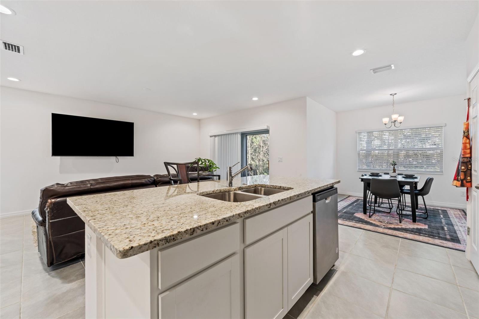 Image 10 of 35 For 156 Glass Onion Drive