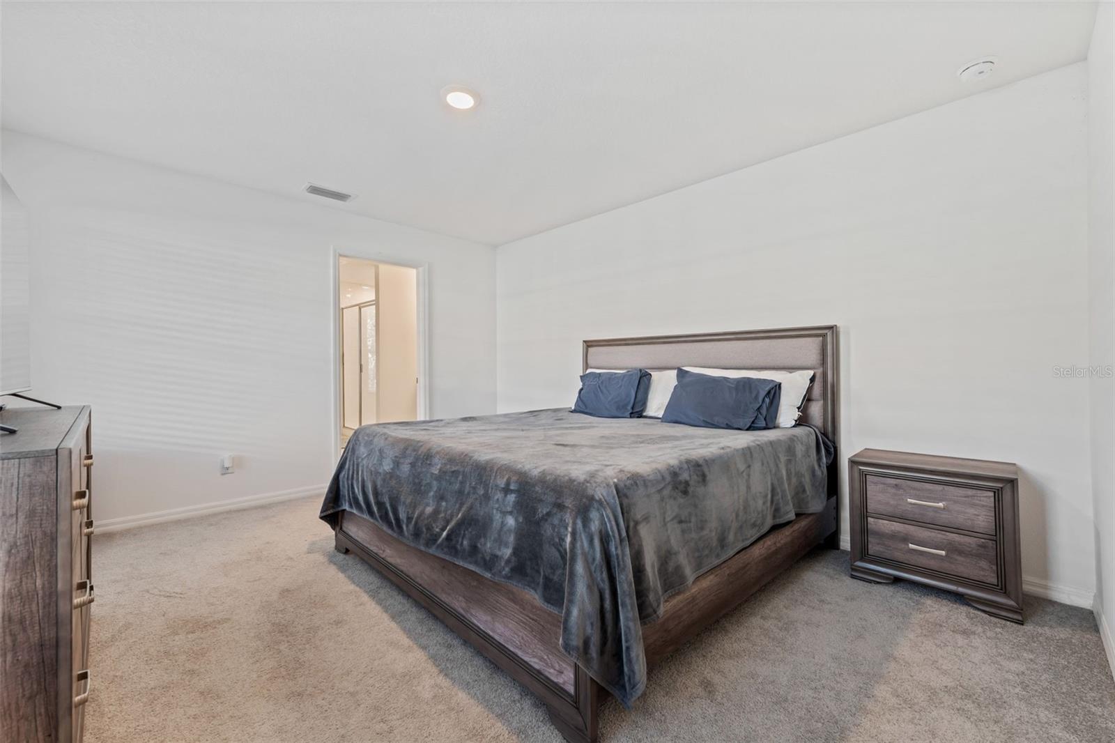 Image 15 of 35 For 156 Glass Onion Drive