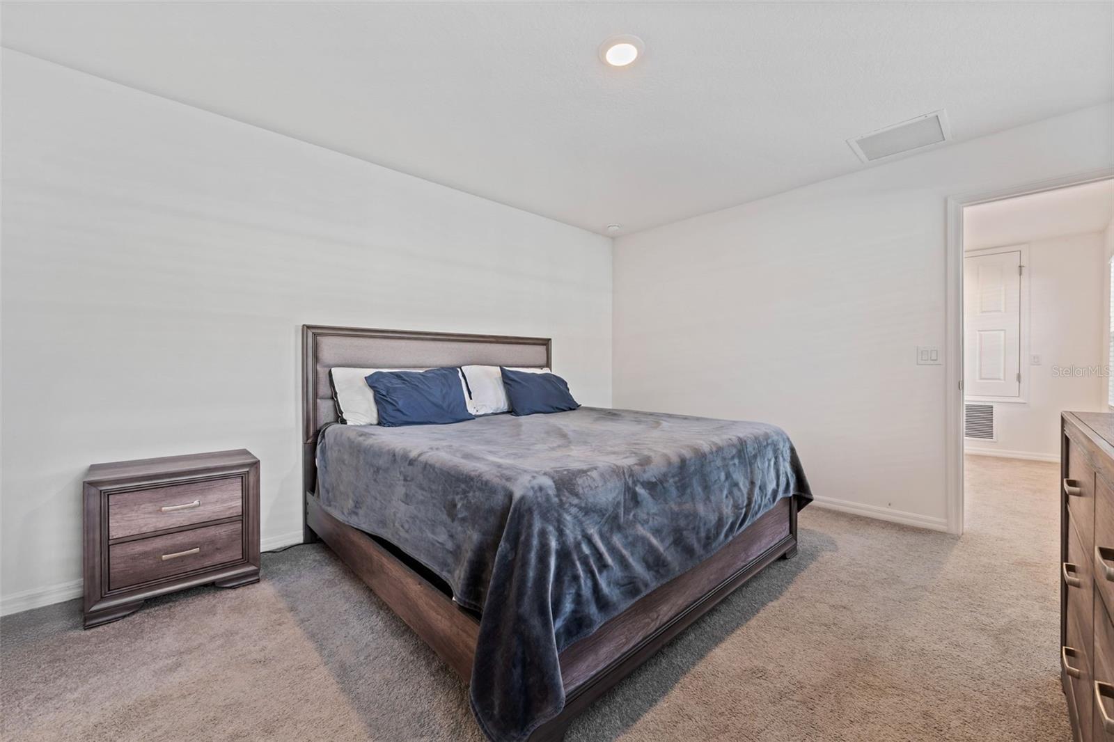 Image 16 of 35 For 156 Glass Onion Drive