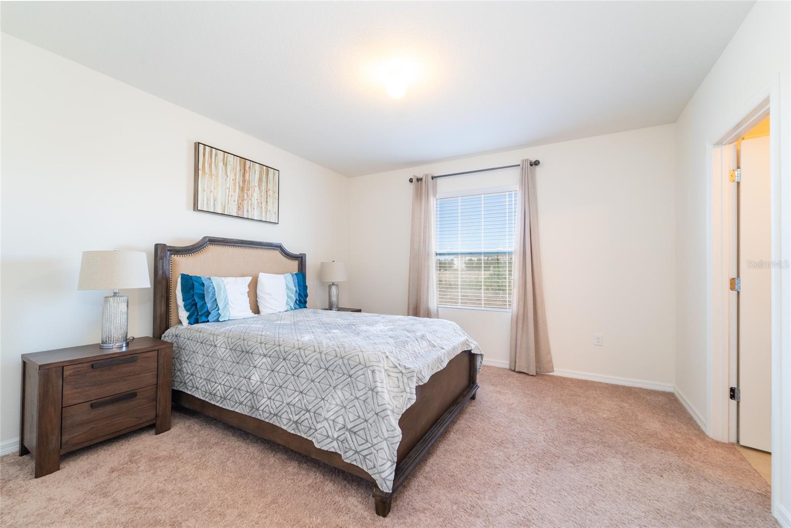 Image 16 of 25 For 280 Arbor Lakes Drive