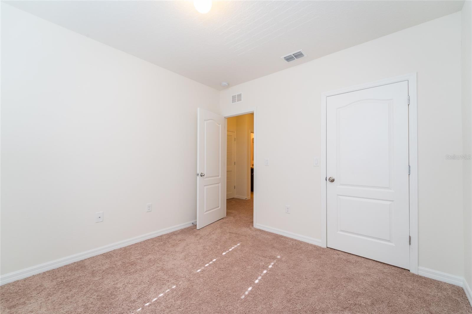 Image 24 of 25 For 280 Arbor Lakes Drive