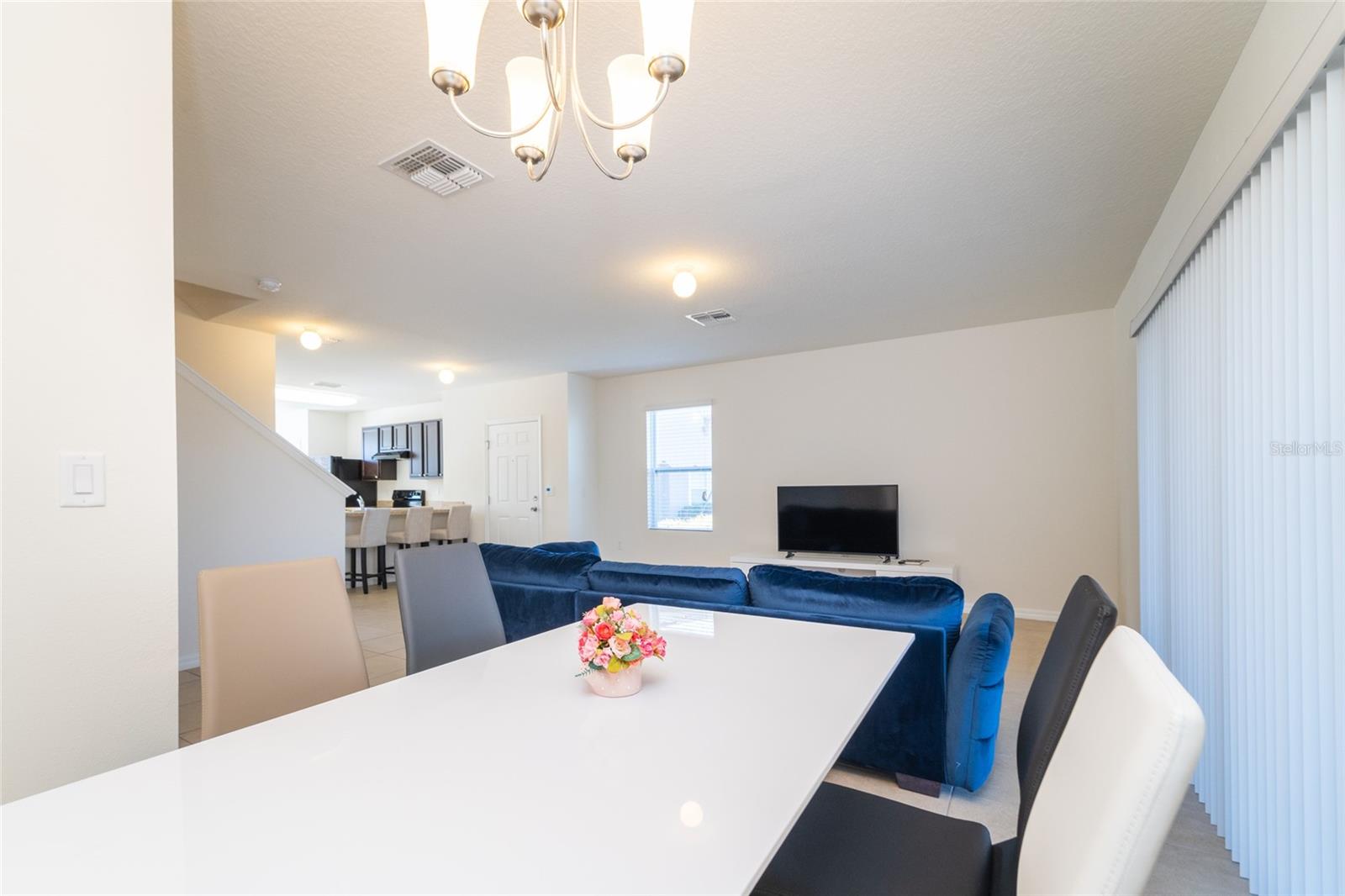 Image 8 of 25 For 280 Arbor Lakes Drive