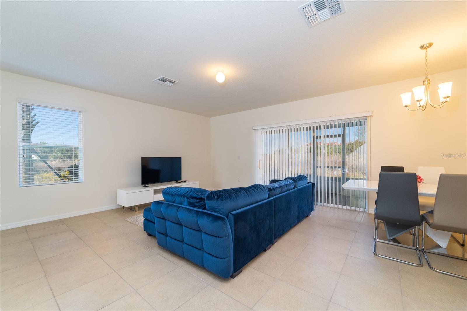 Image 9 of 25 For 280 Arbor Lakes Drive