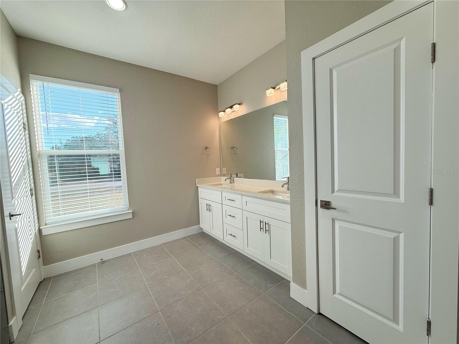 Image 6 of 60 For 205 Hibiscus Lane