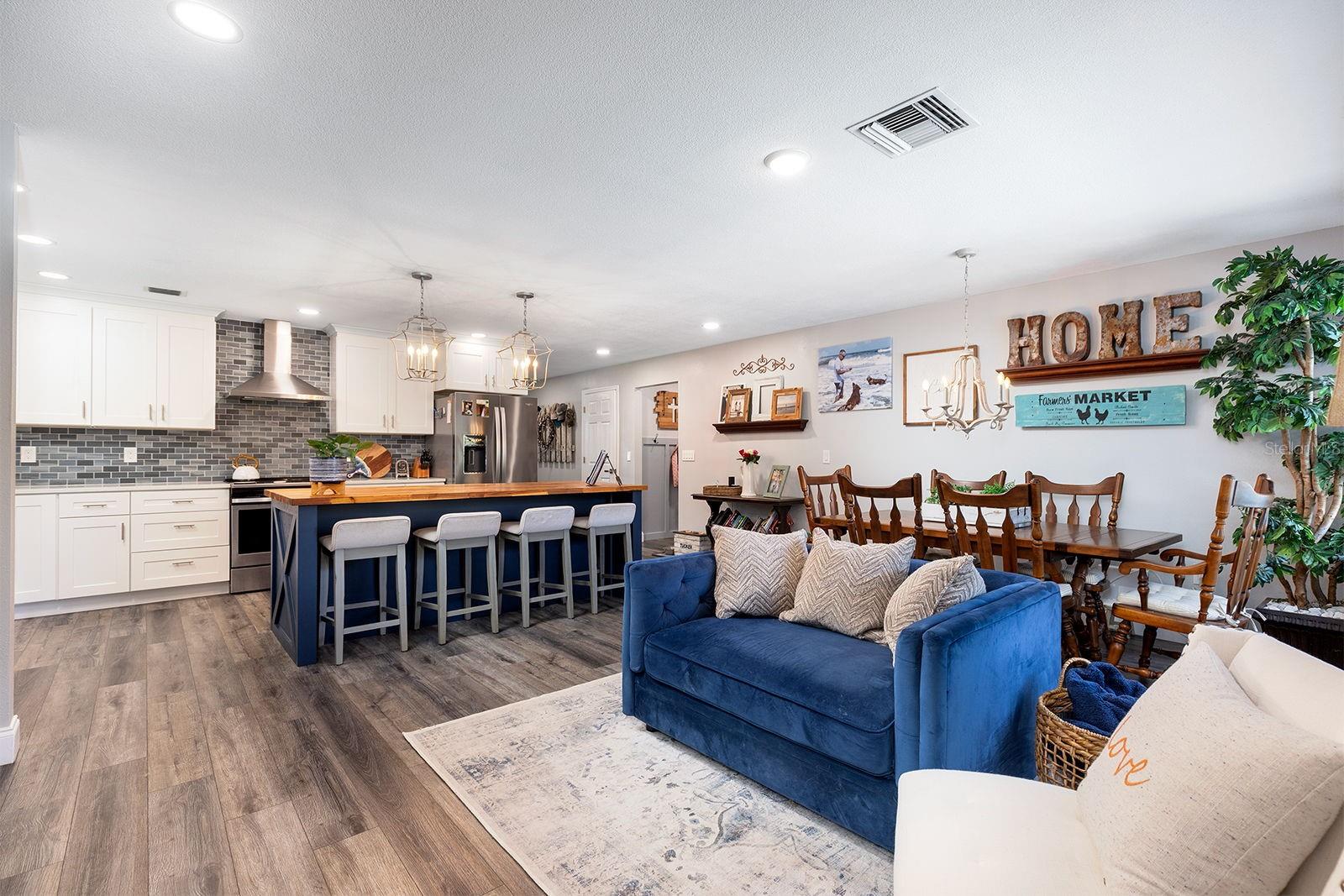 Image 10 of 47 For 3571 Lake Eleanor Drive