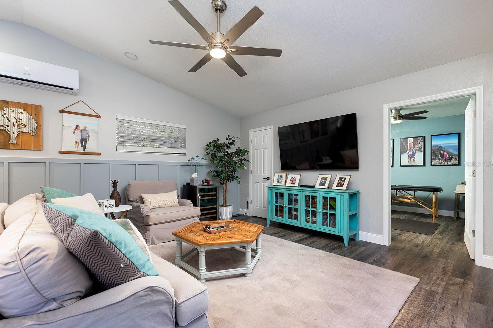 Image 16 of 47 For 3571 Lake Eleanor Drive