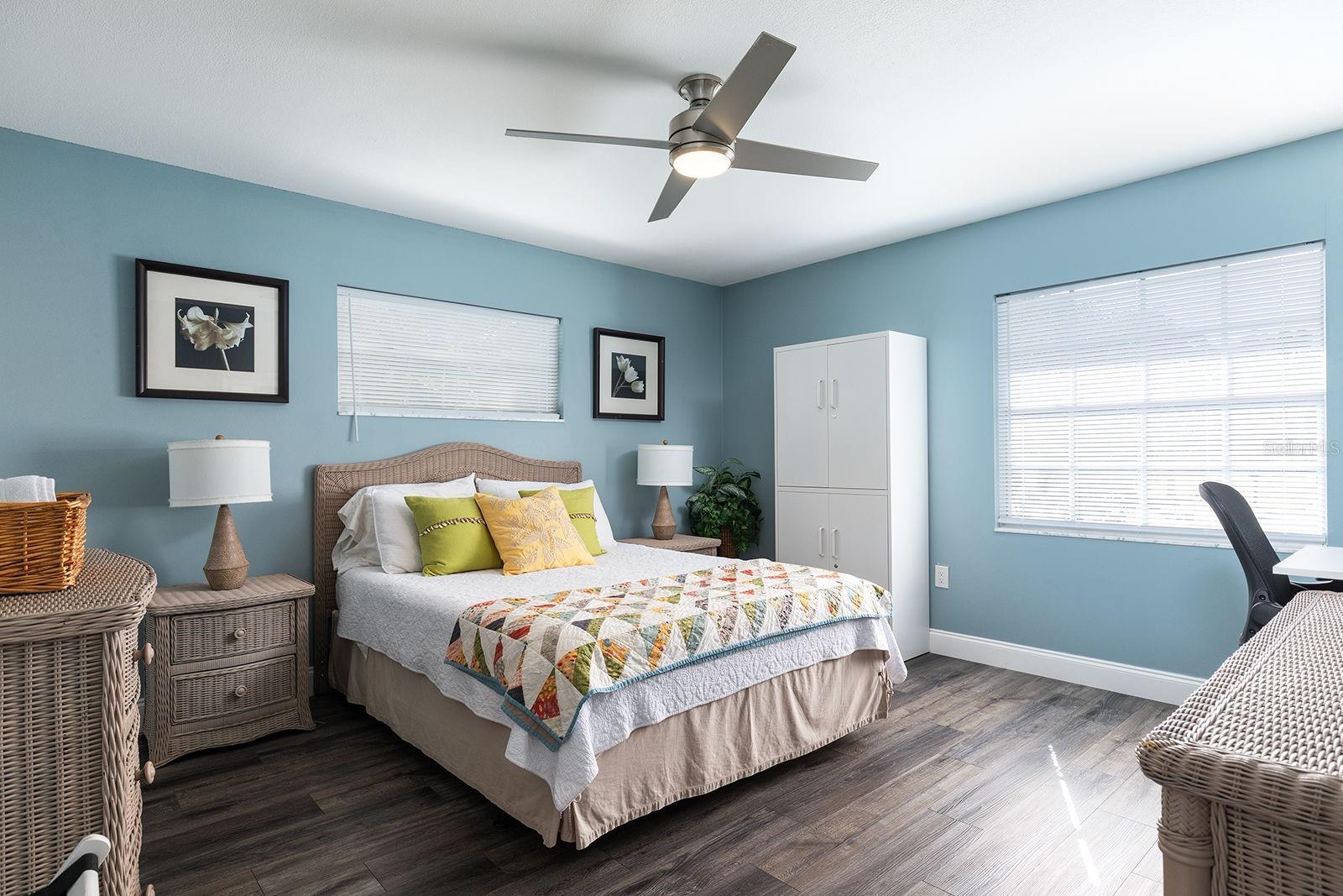 Image 32 of 47 For 3571 Lake Eleanor Drive