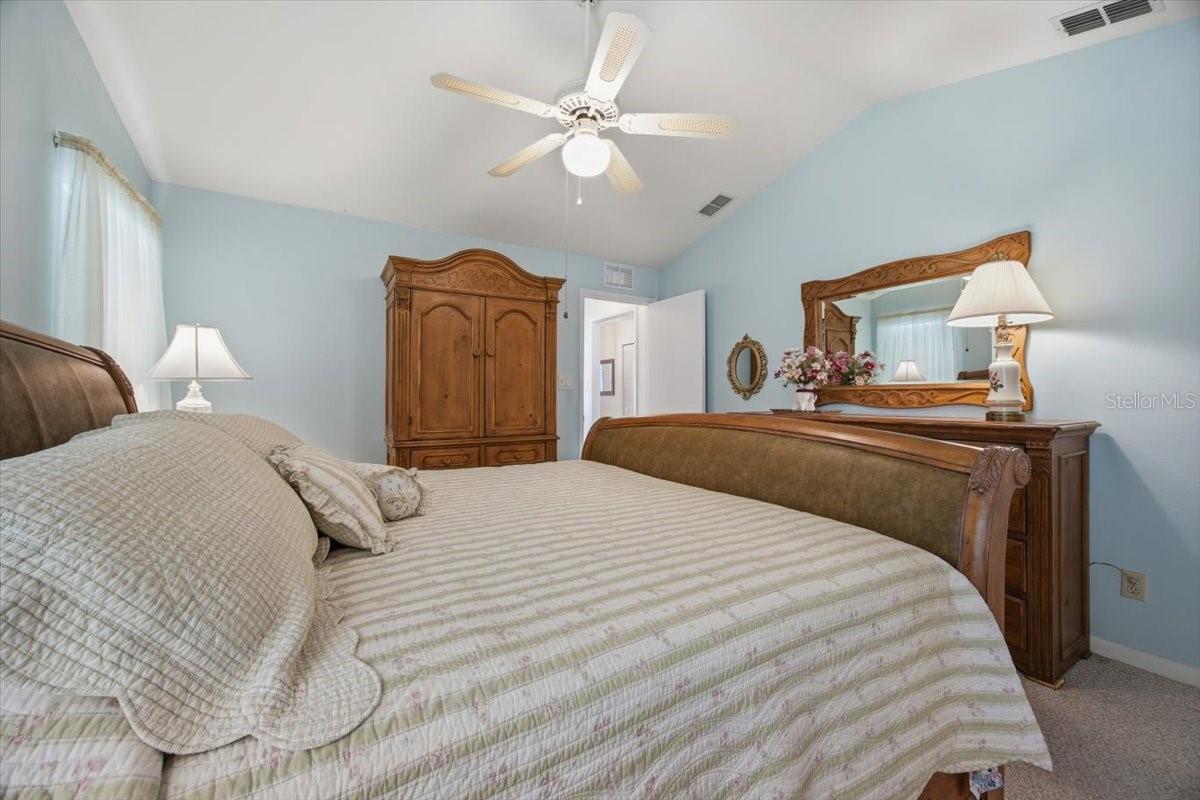 Image 14 of 46 For 502 Eastlake Drive