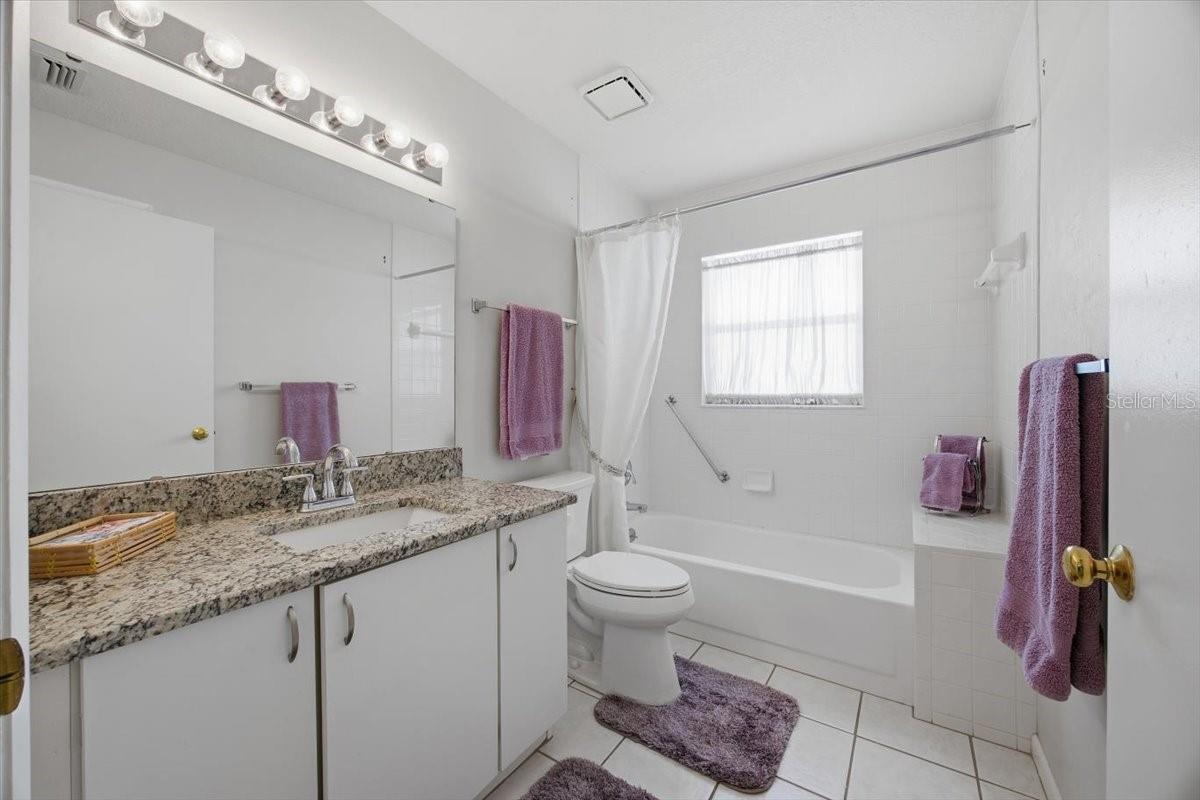 Image 18 of 46 For 502 Eastlake Drive