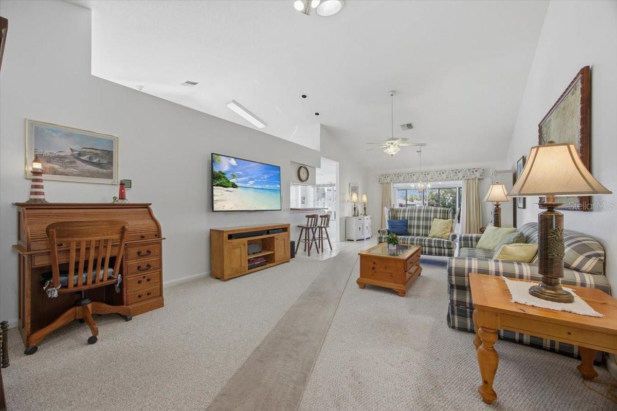 Image 3 of 46 For 502 Eastlake Drive