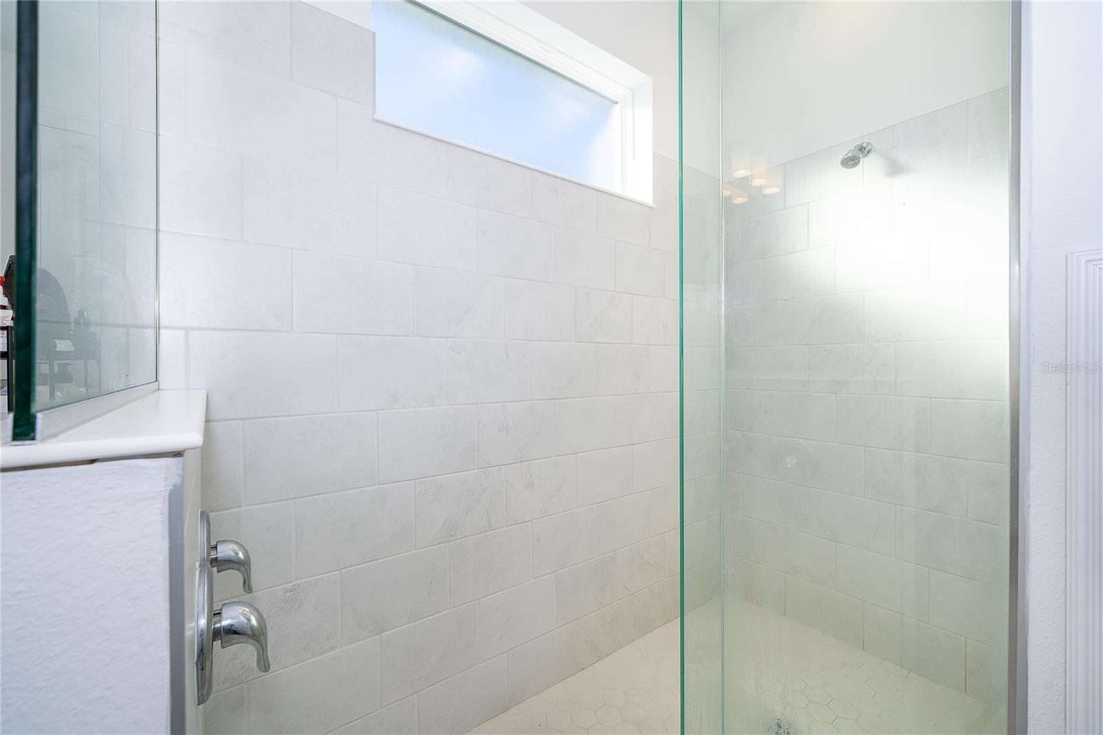 Image 18 of 27 For 2060 Keystone Pass Boulevard