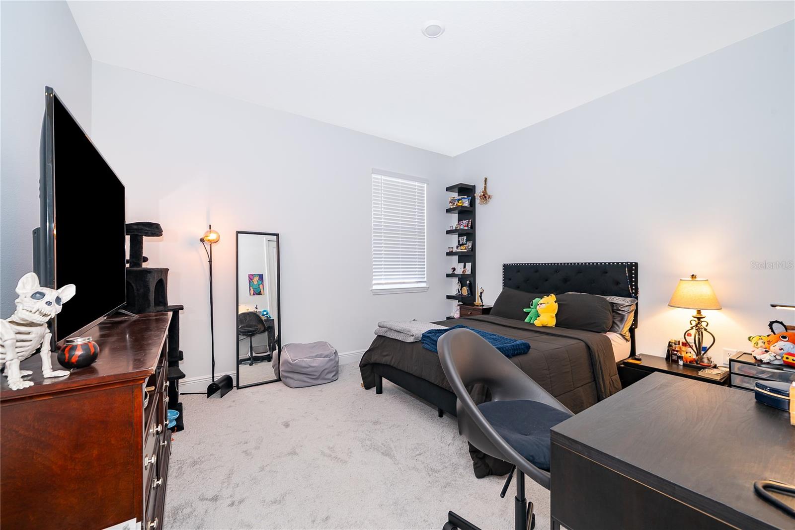 Image 22 of 27 For 2060 Keystone Pass Boulevard