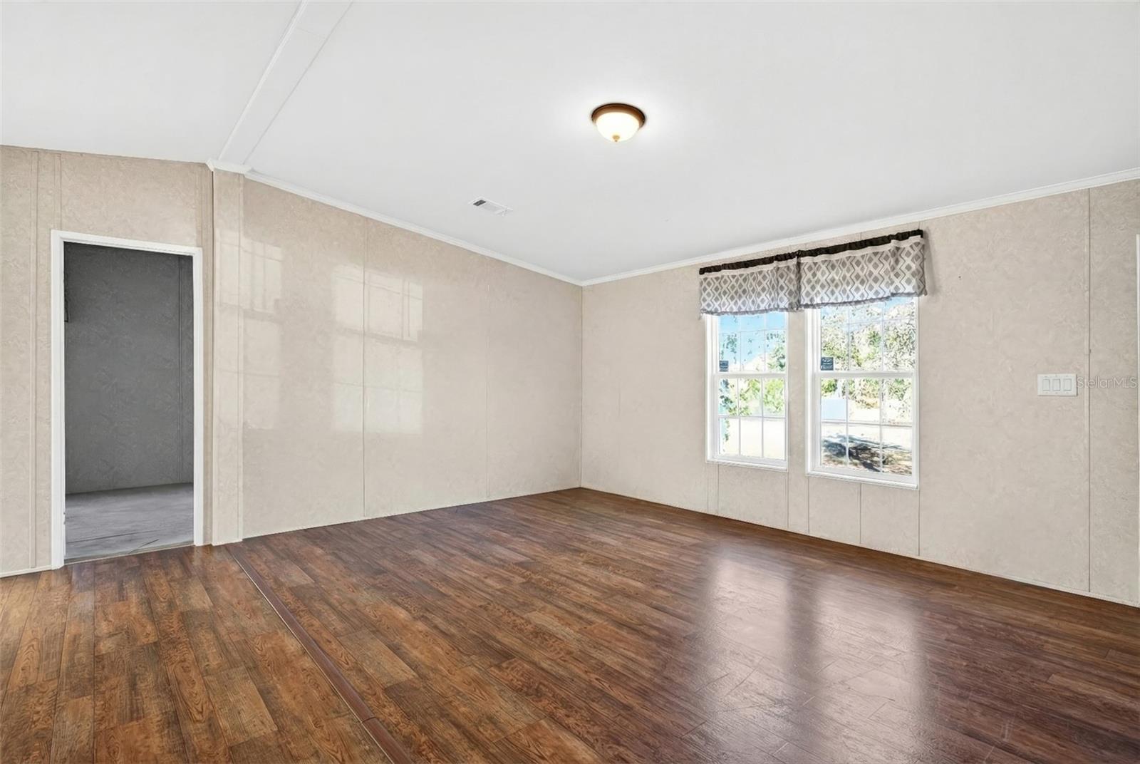 Image 15 of 25 For 15050 16th Place