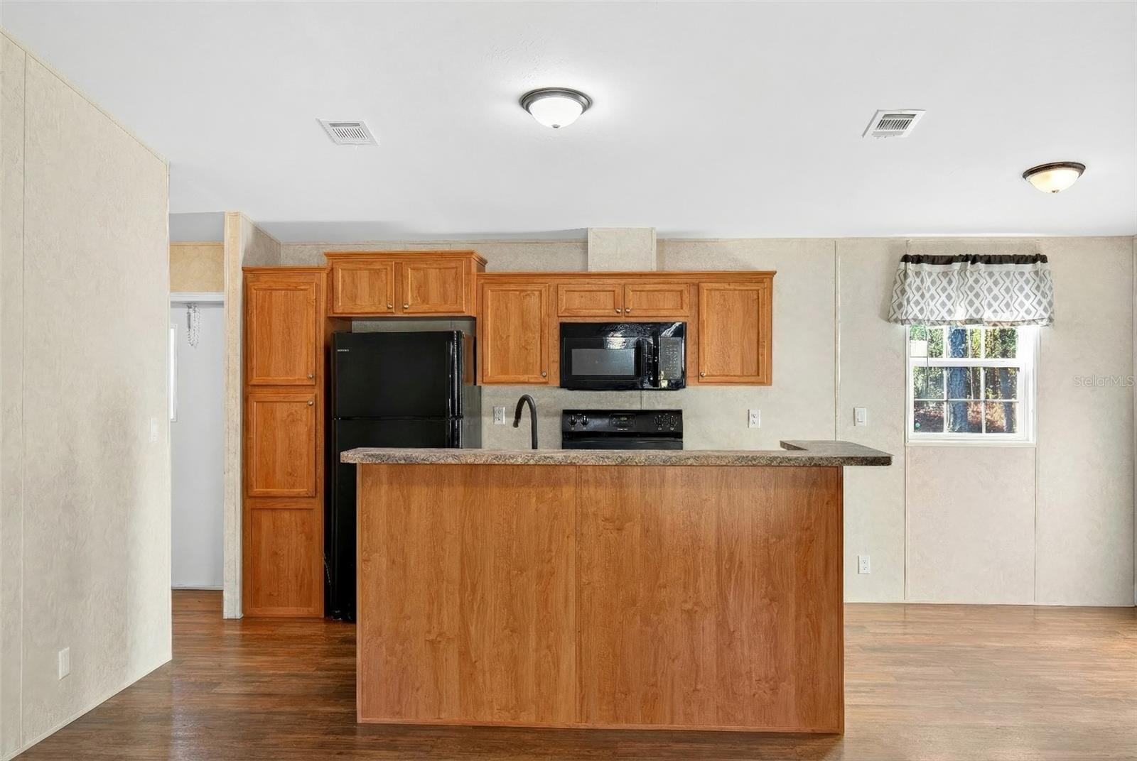 Image 20 of 25 For 15050 16th Place