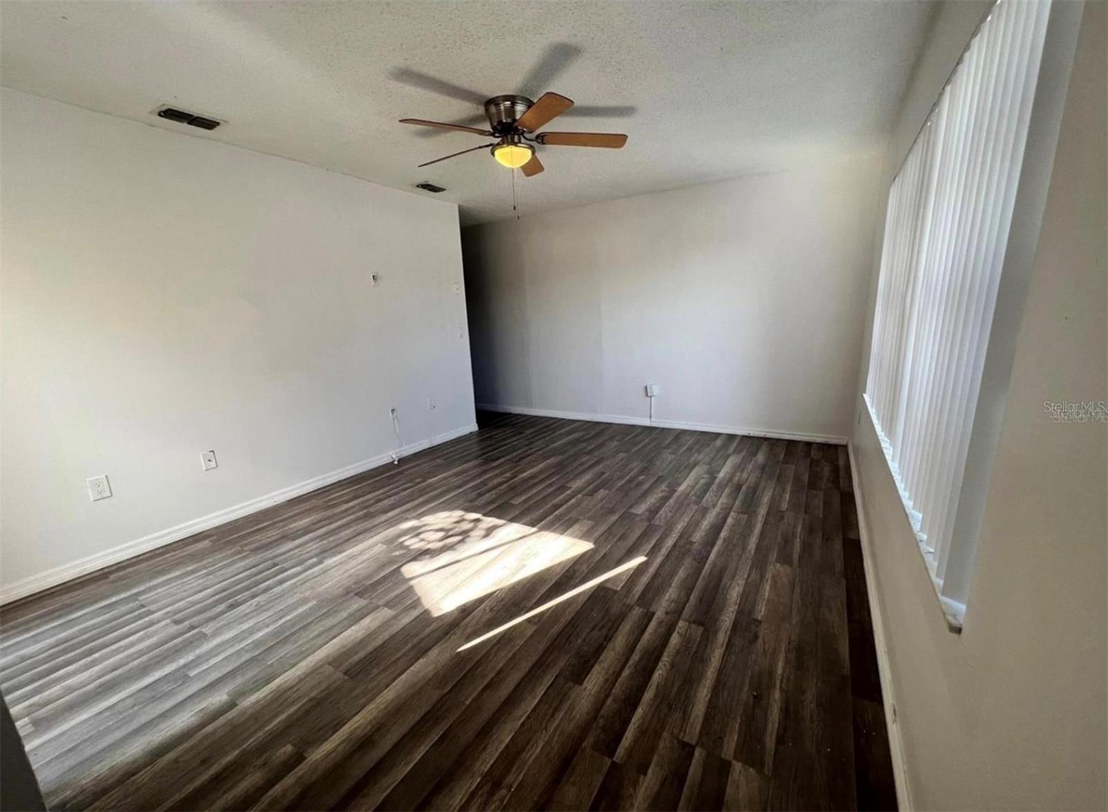 Image 2 of 9 For 1089 Woodman Way