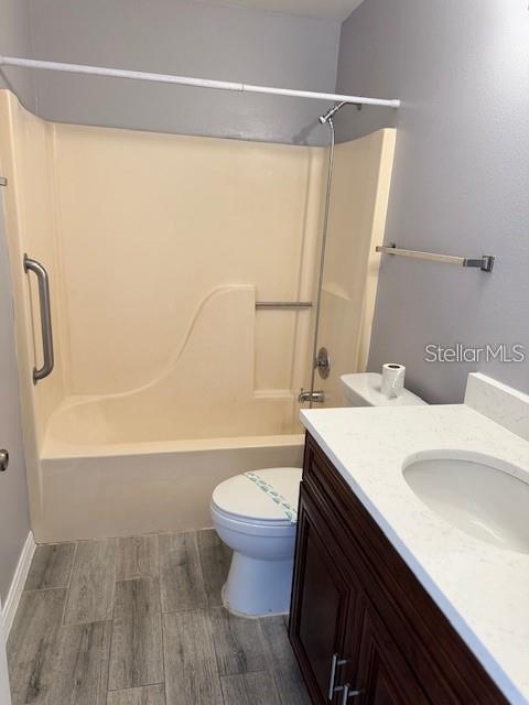 Image 31 of 37 For 11301 Cypress Leaf Drive