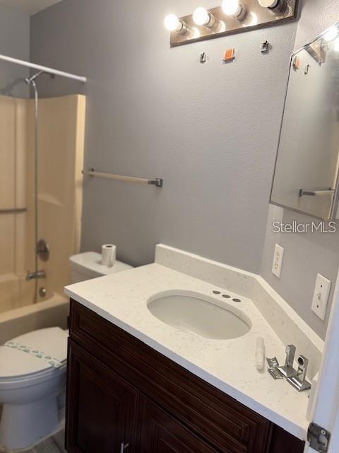 Image 33 of 37 For 11301 Cypress Leaf Drive