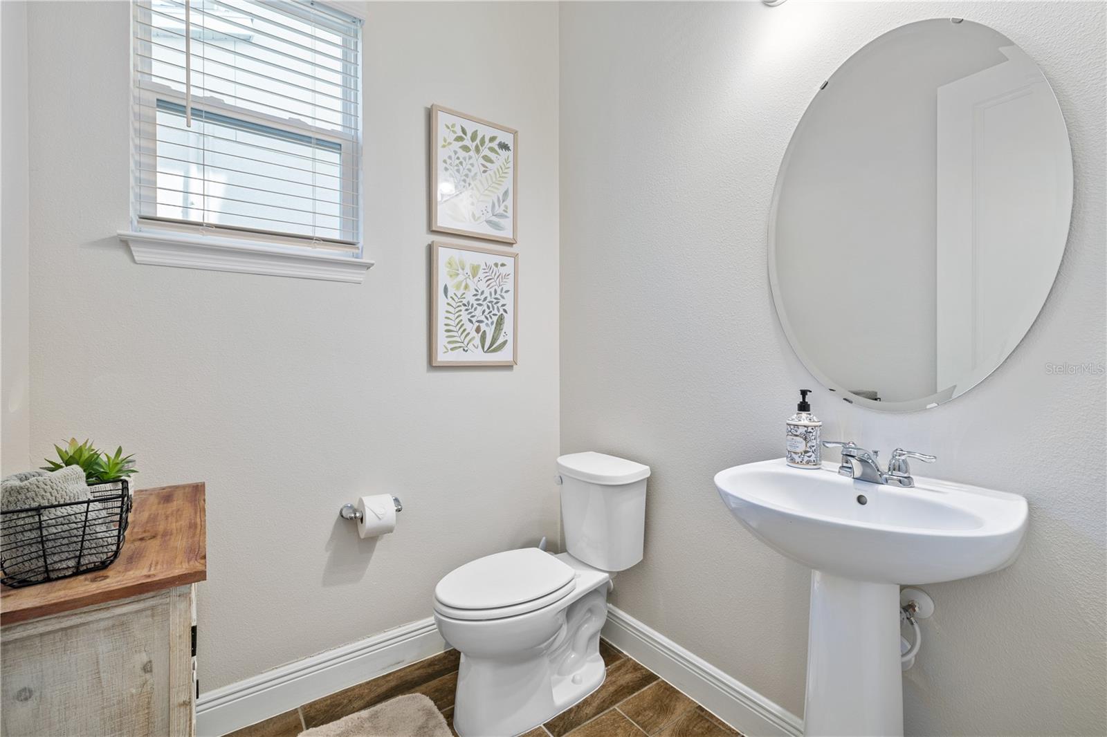 Image 10 of 63 For 15716 Sweet Lemon Way