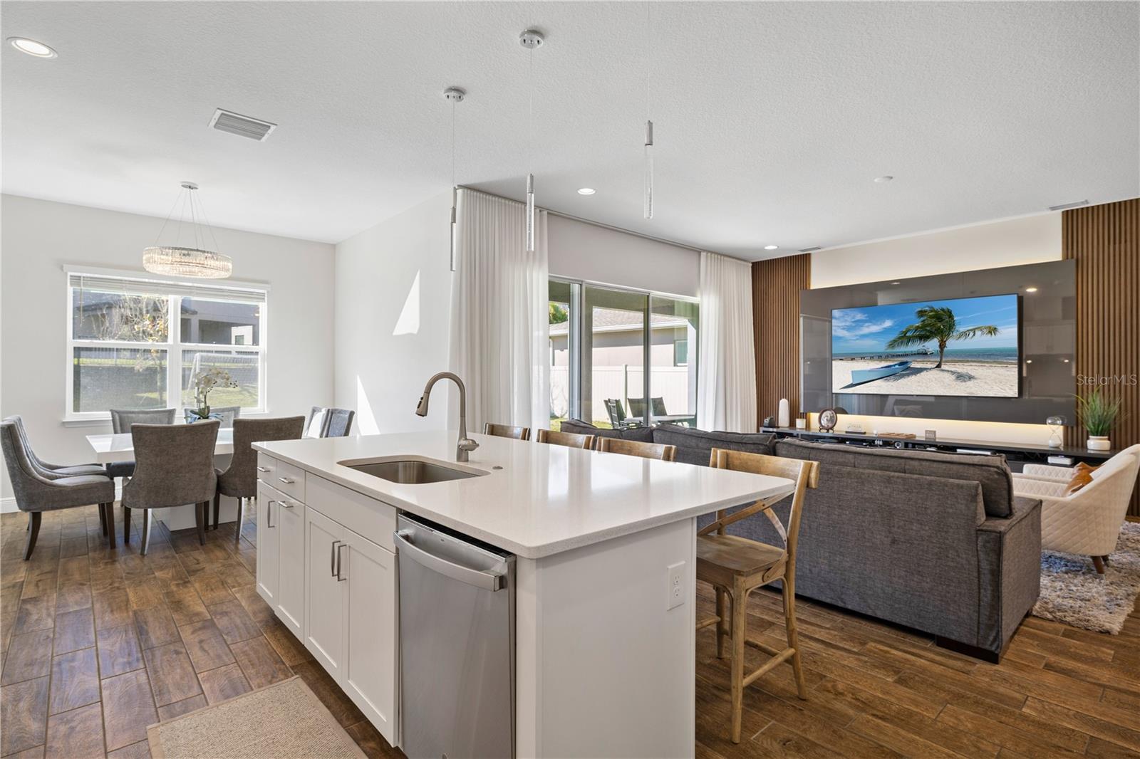 Image 28 of 63 For 15716 Sweet Lemon Way