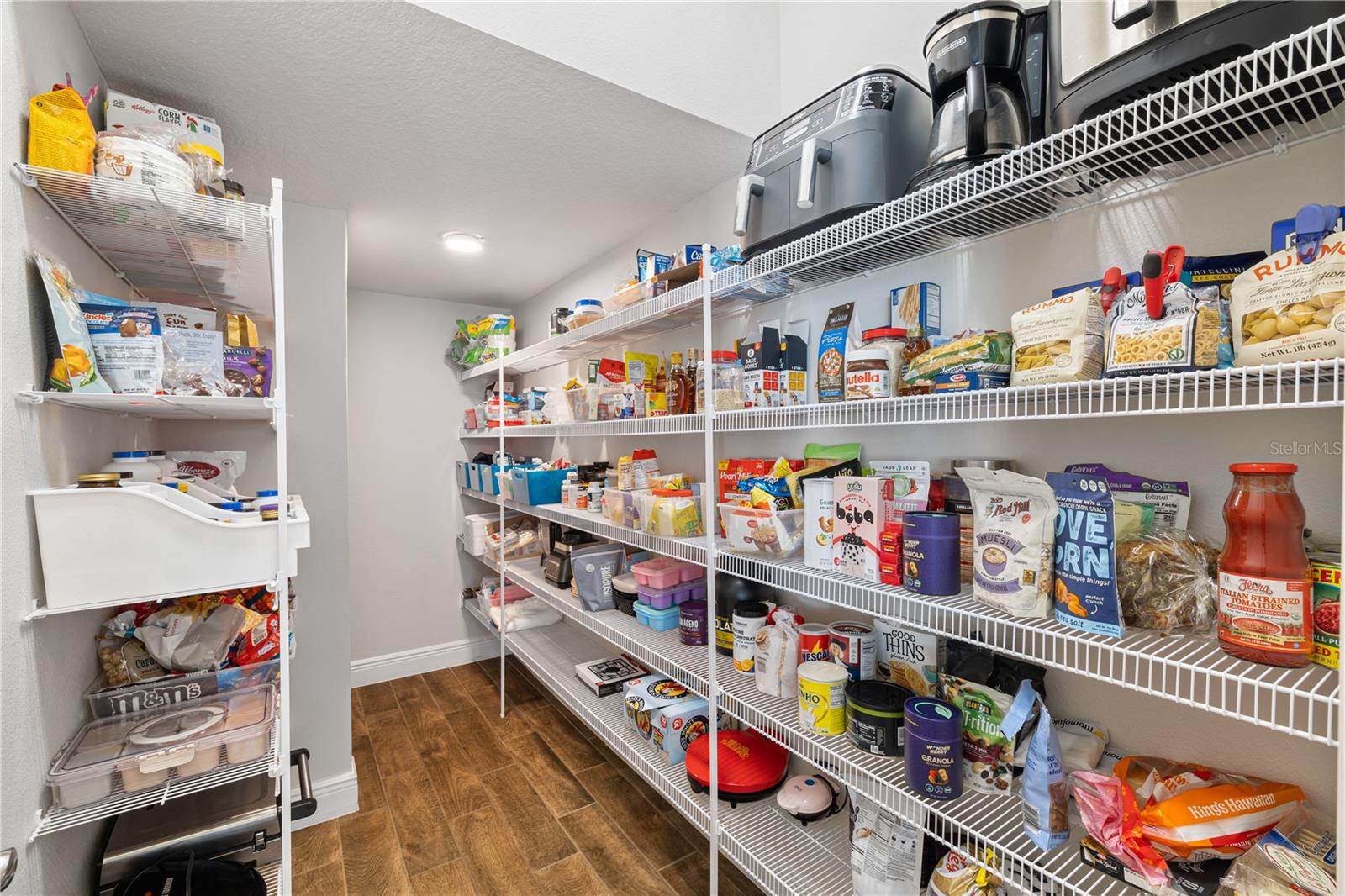 Image 29 of 63 For 15716 Sweet Lemon Way