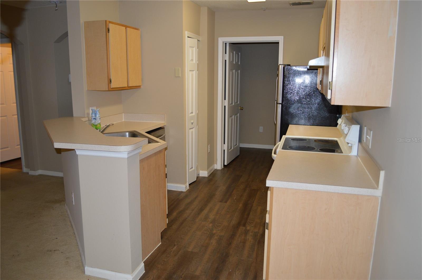 Image 11 of 40 For 6512 Swissco Drive 1414