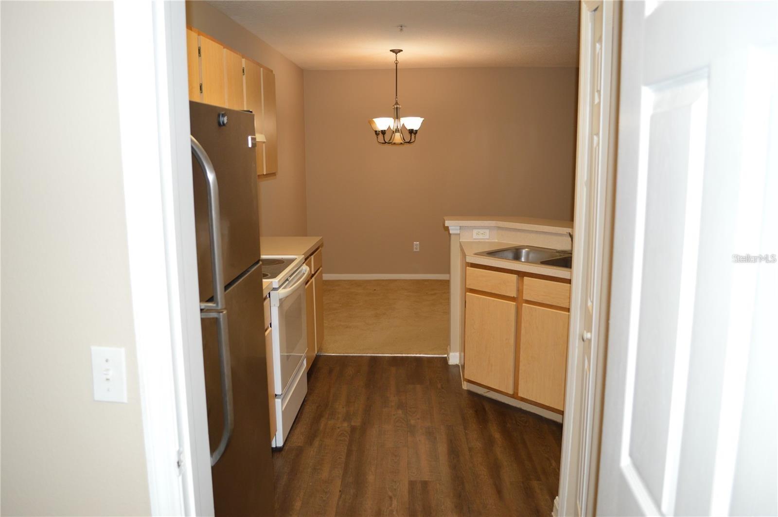 Image 14 of 40 For 6512 Swissco Drive 1414