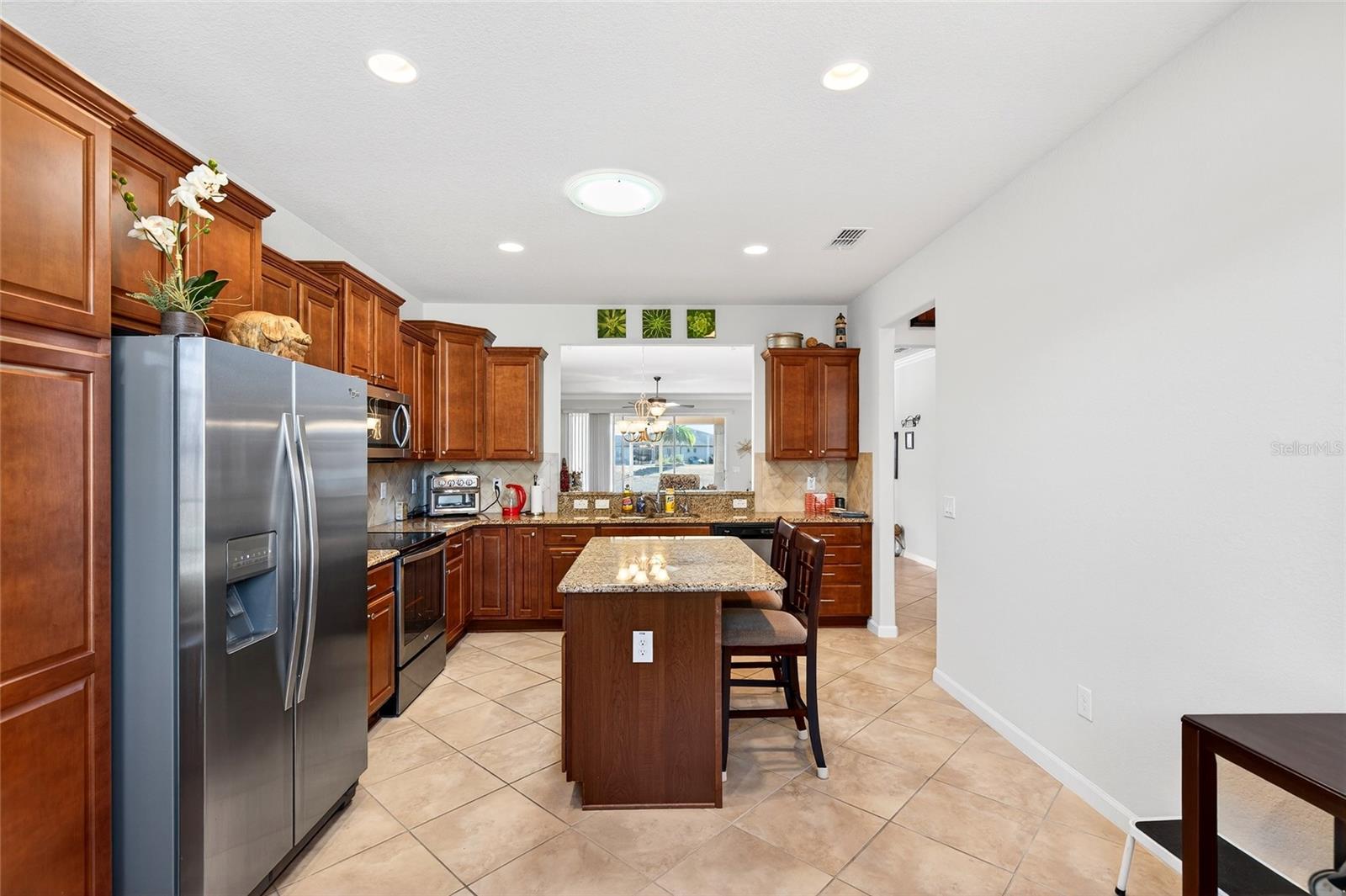 Image 10 of 44 For 9498 70th Loop