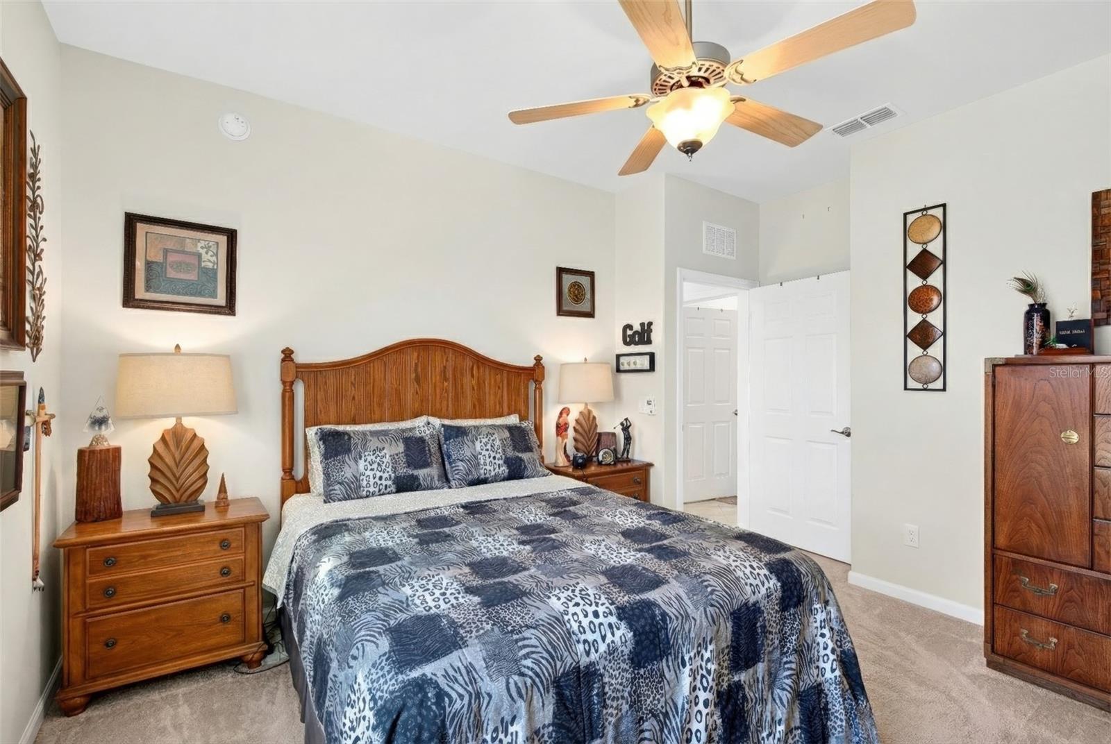 Image 18 of 44 For 9498 70th Loop