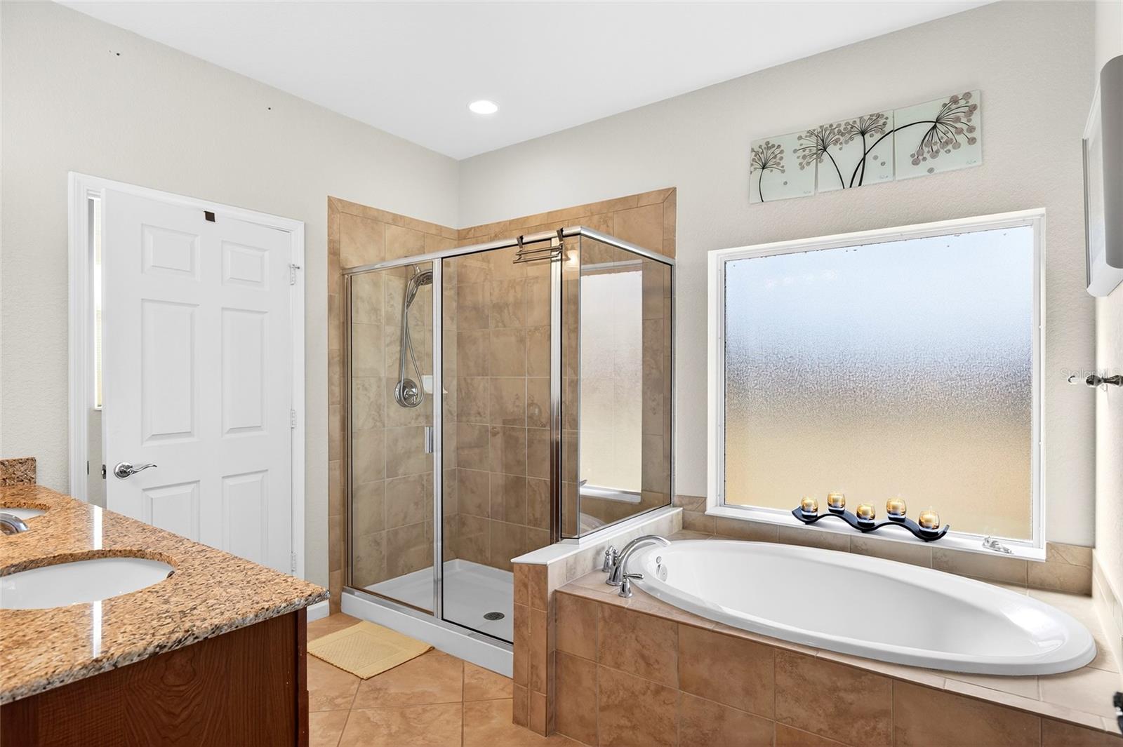 Image 27 of 44 For 9498 70th Loop