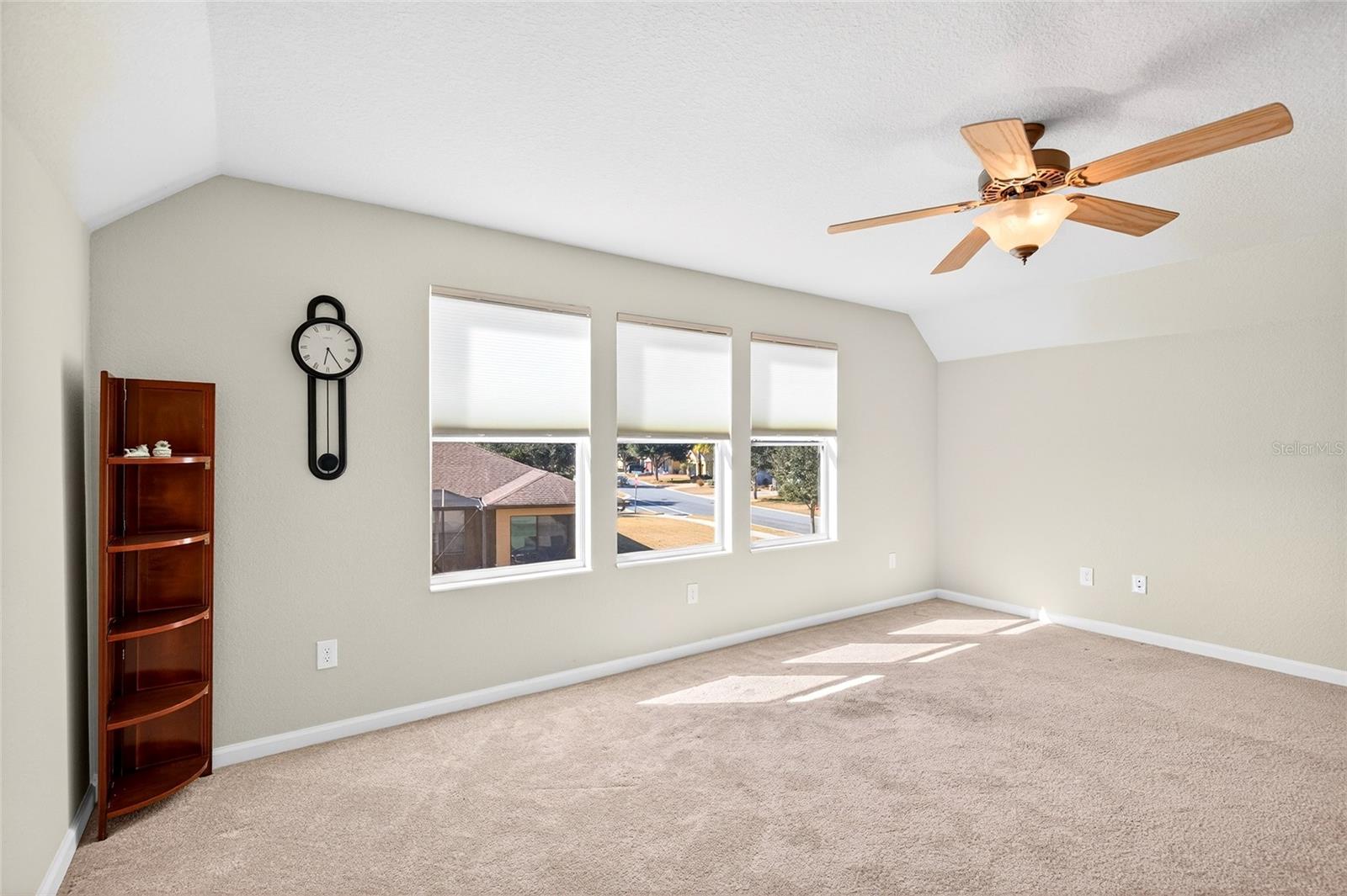 Image 33 of 44 For 9498 70th Loop