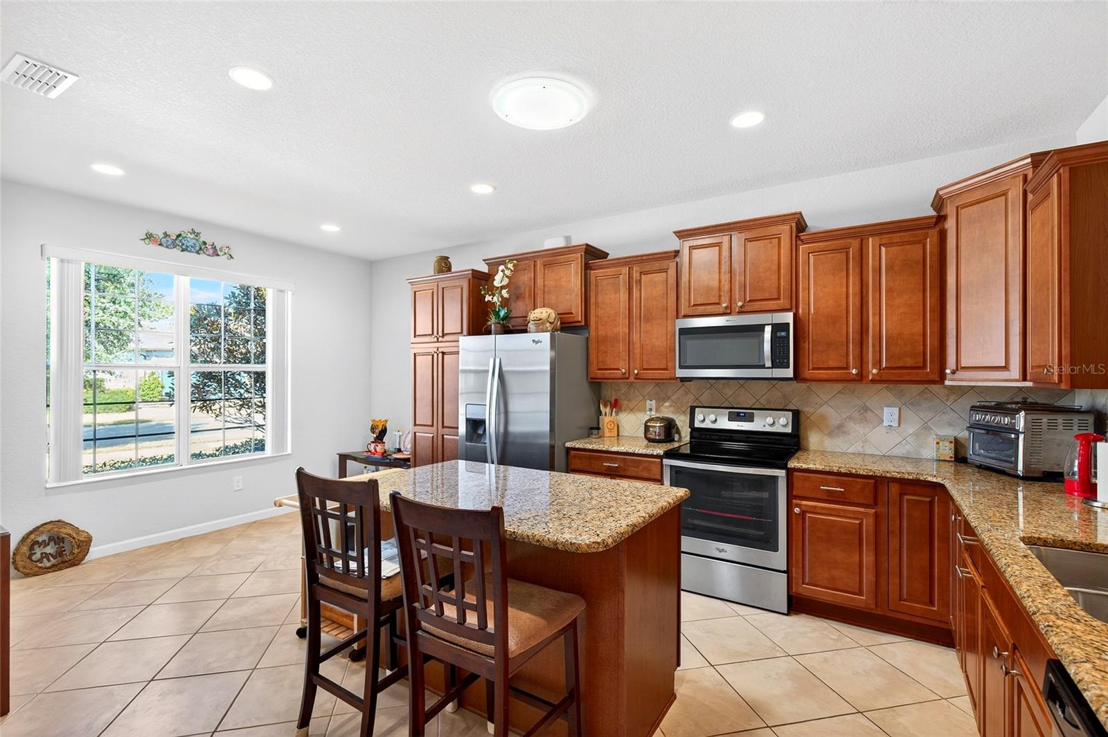 Image 8 of 44 For 9498 70th Loop