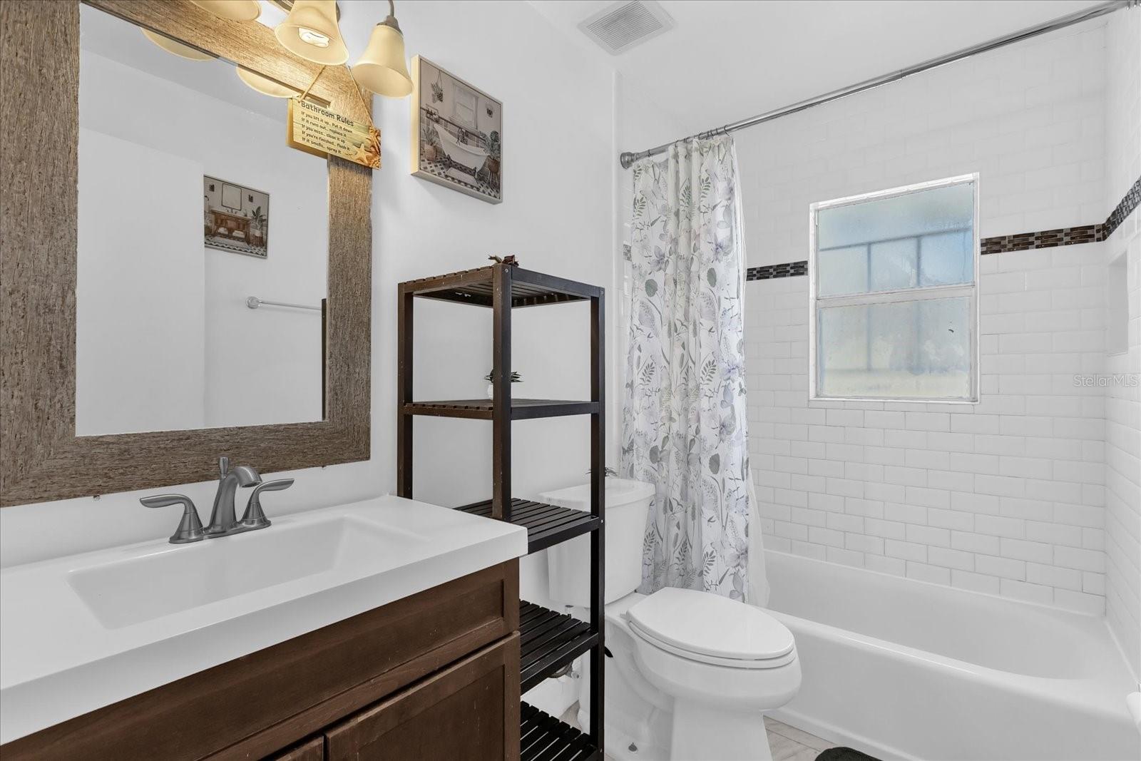 Image 12 of 40 For 1099 Leeway