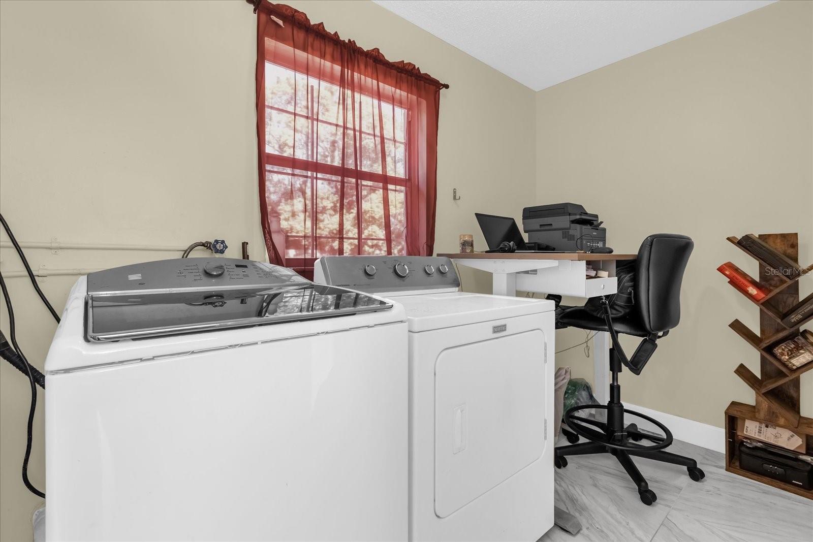 Image 18 of 40 For 1099 Leeway