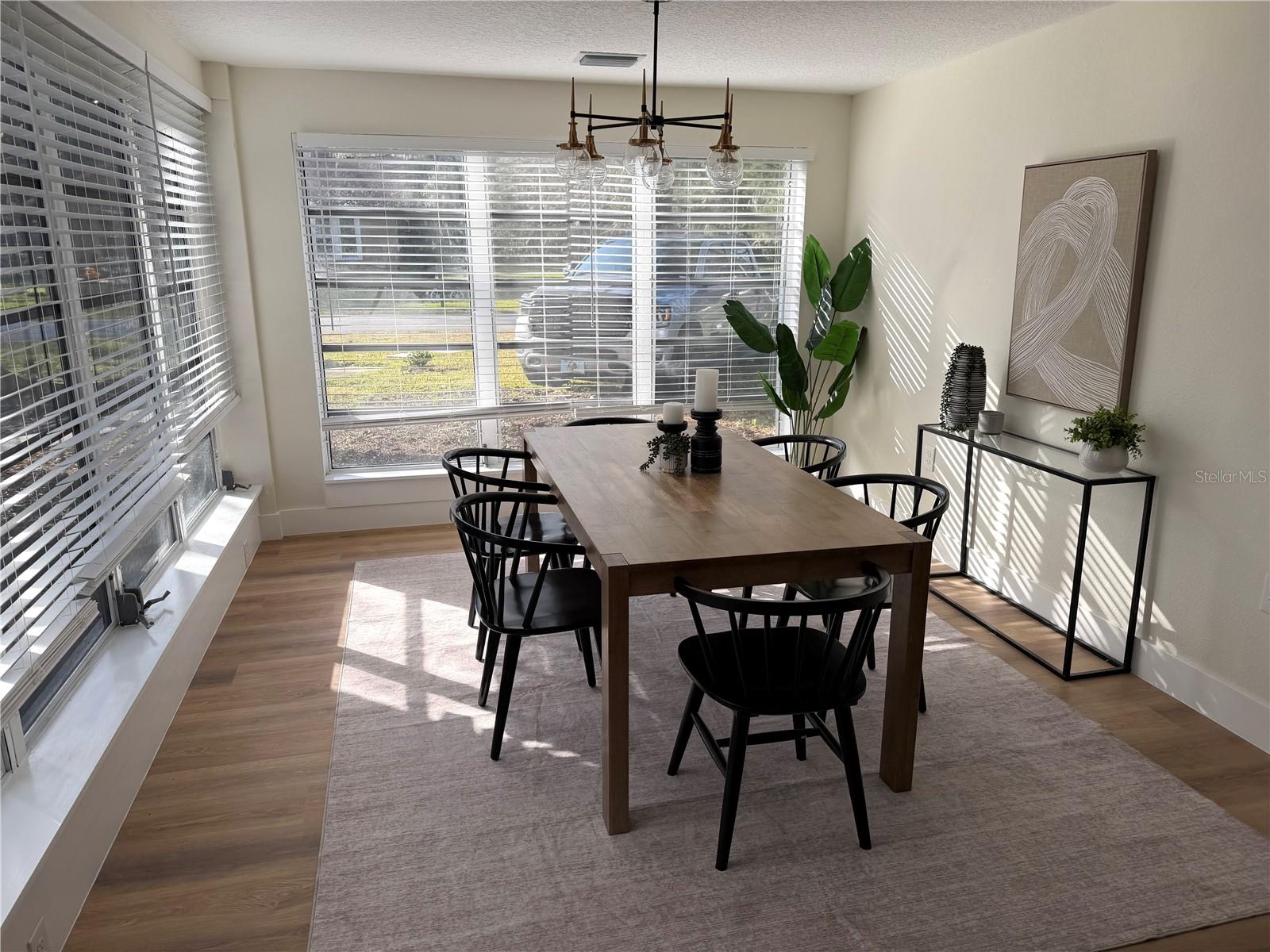 Image 17 of 63 For 341 Hammond Street