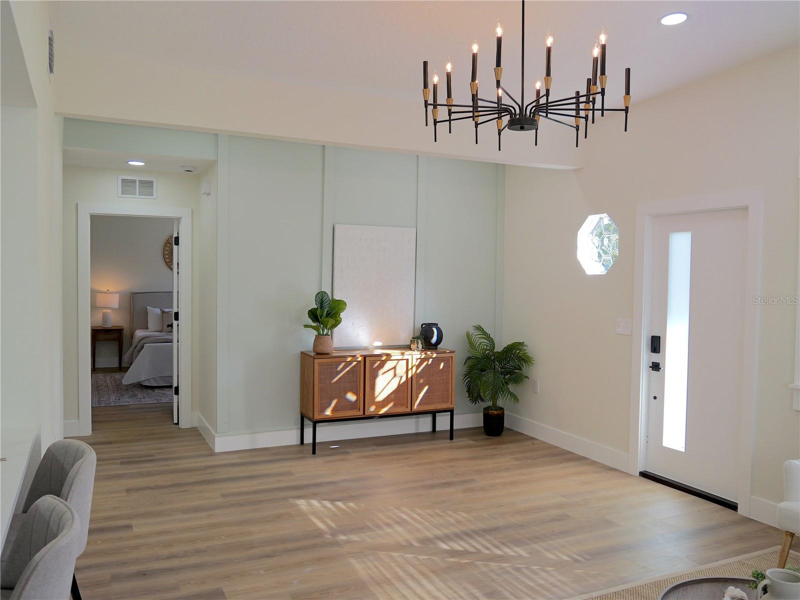 Image 21 of 63 For 341 Hammond Street