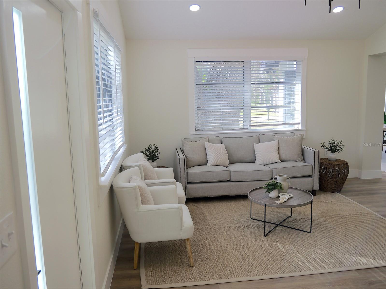 Image 23 of 63 For 341 Hammond Street