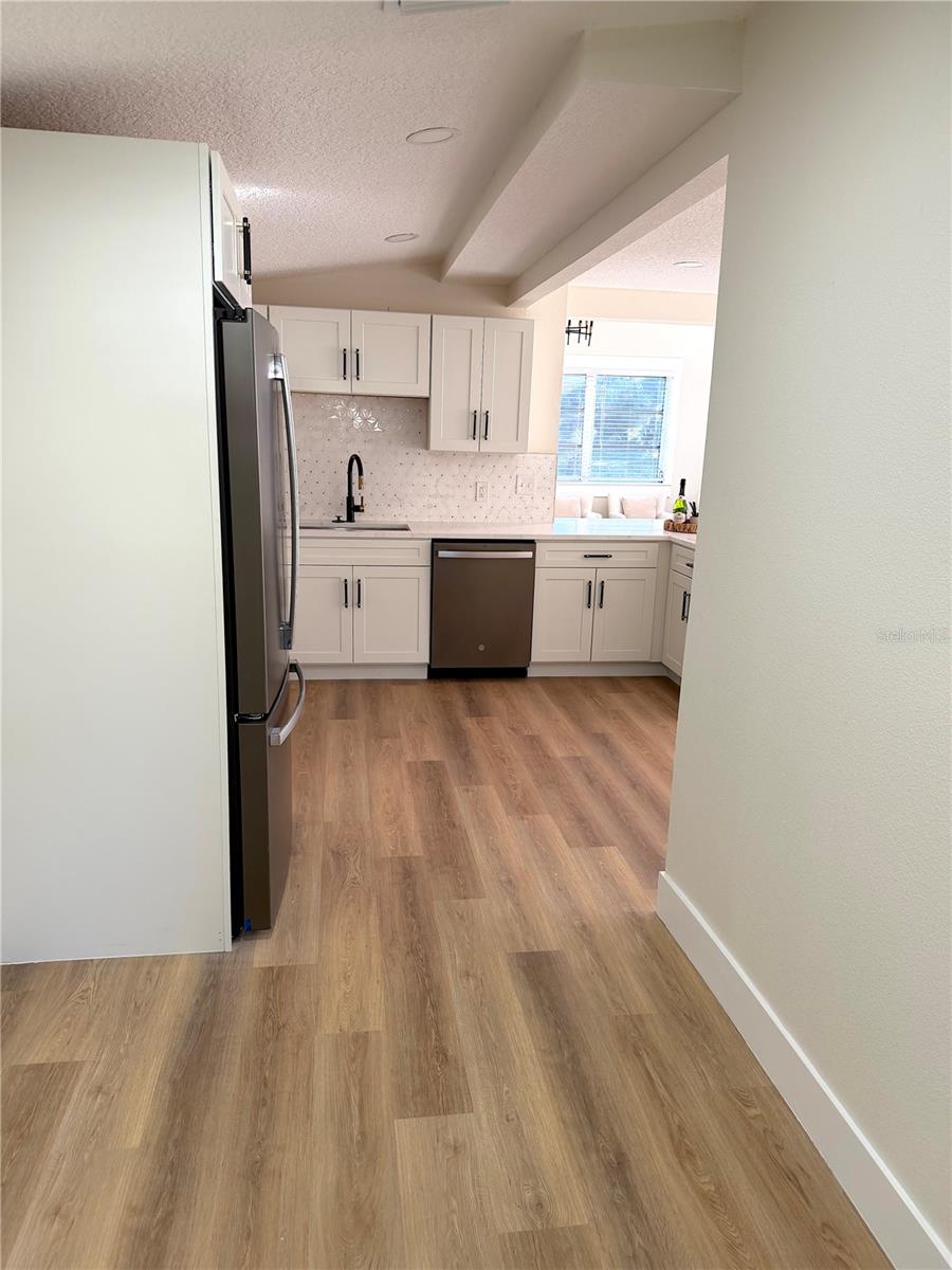 Image 27 of 63 For 341 Hammond Street