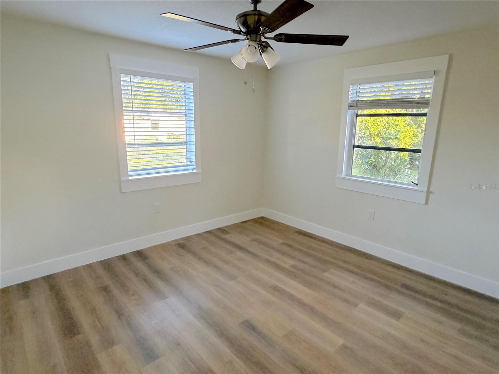 Image 51 of 63 For 341 Hammond Street