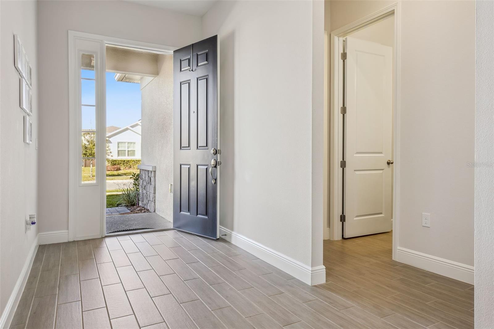 Image 12 of 75 For 19334 Banfield Place