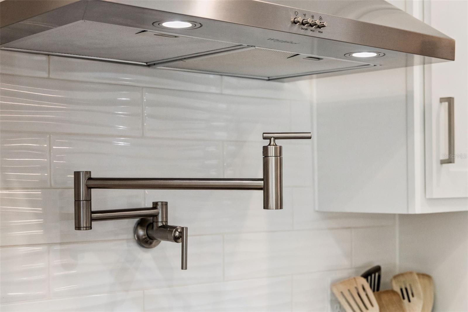 Image 21 of 75 For 19334 Banfield Place