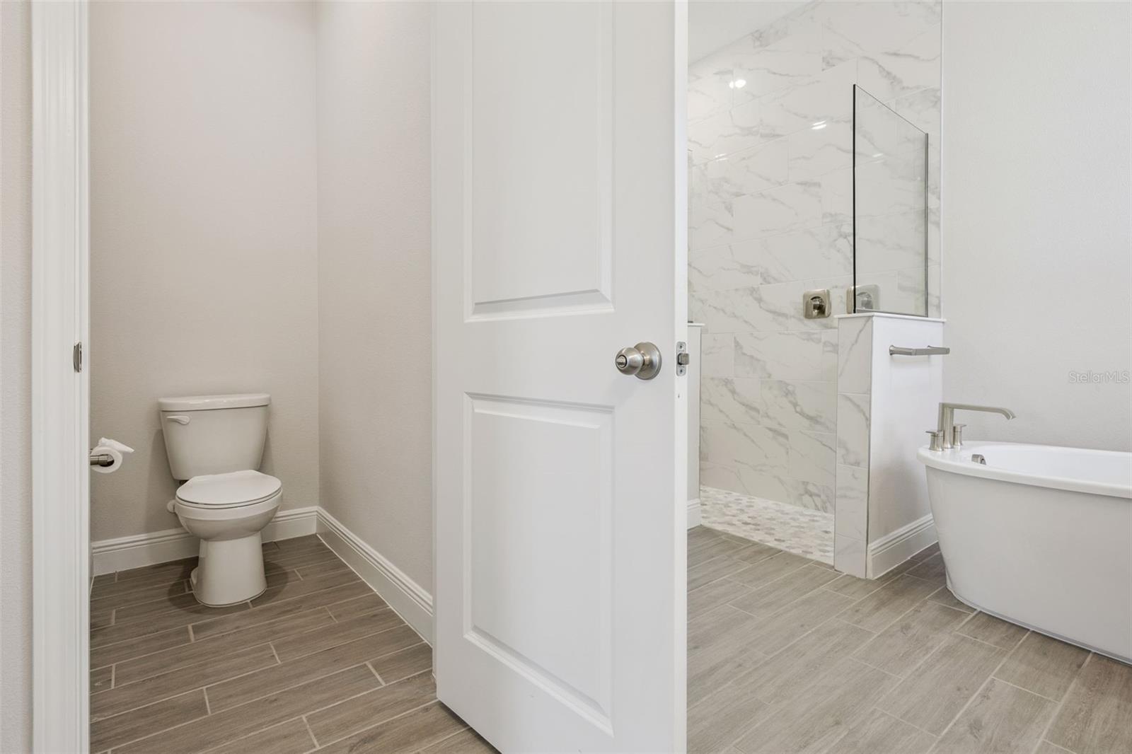 Image 35 of 75 For 19334 Banfield Place