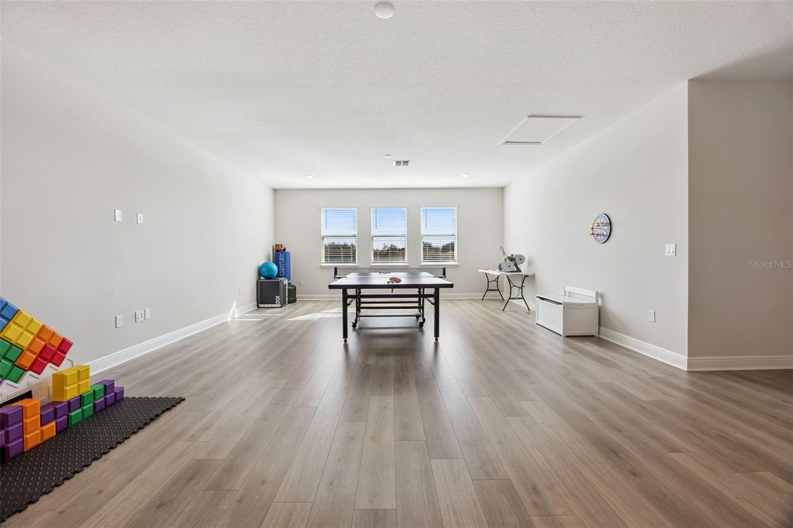 Image 38 of 75 For 19334 Banfield Place