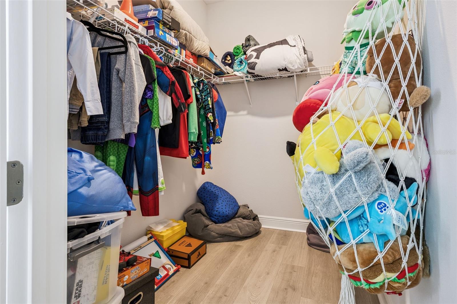 Image 48 of 75 For 19334 Banfield Place