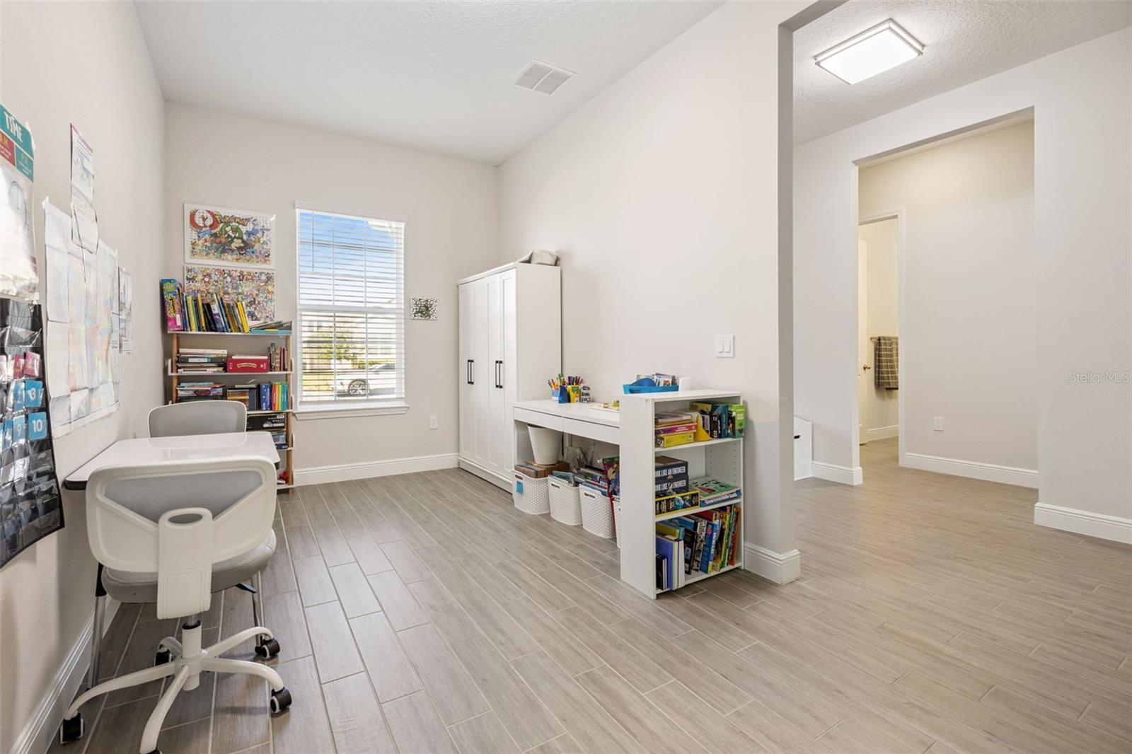 Image 50 of 75 For 19334 Banfield Place