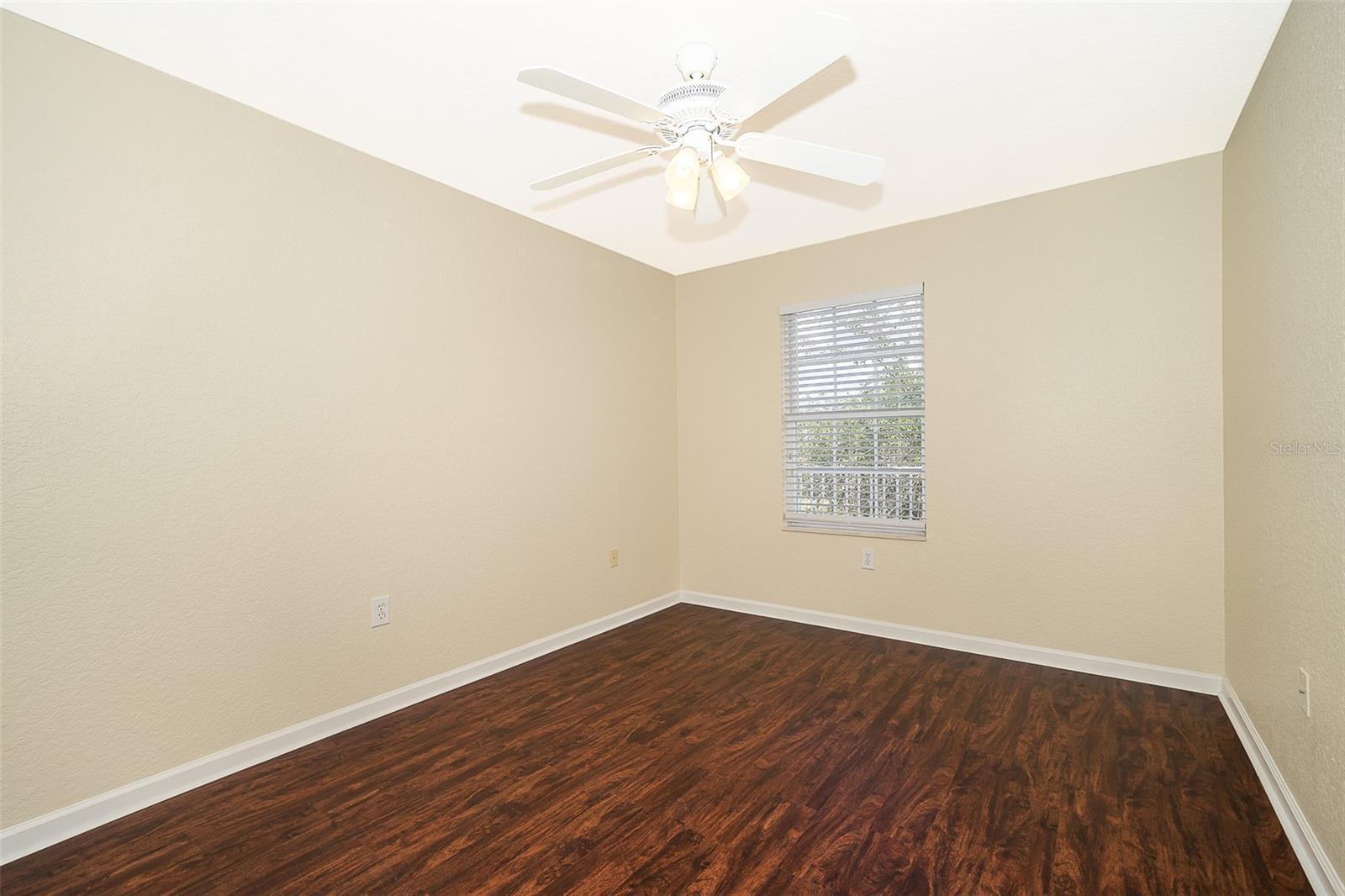 Image 19 of 25 For 13942 Dove Wing Court