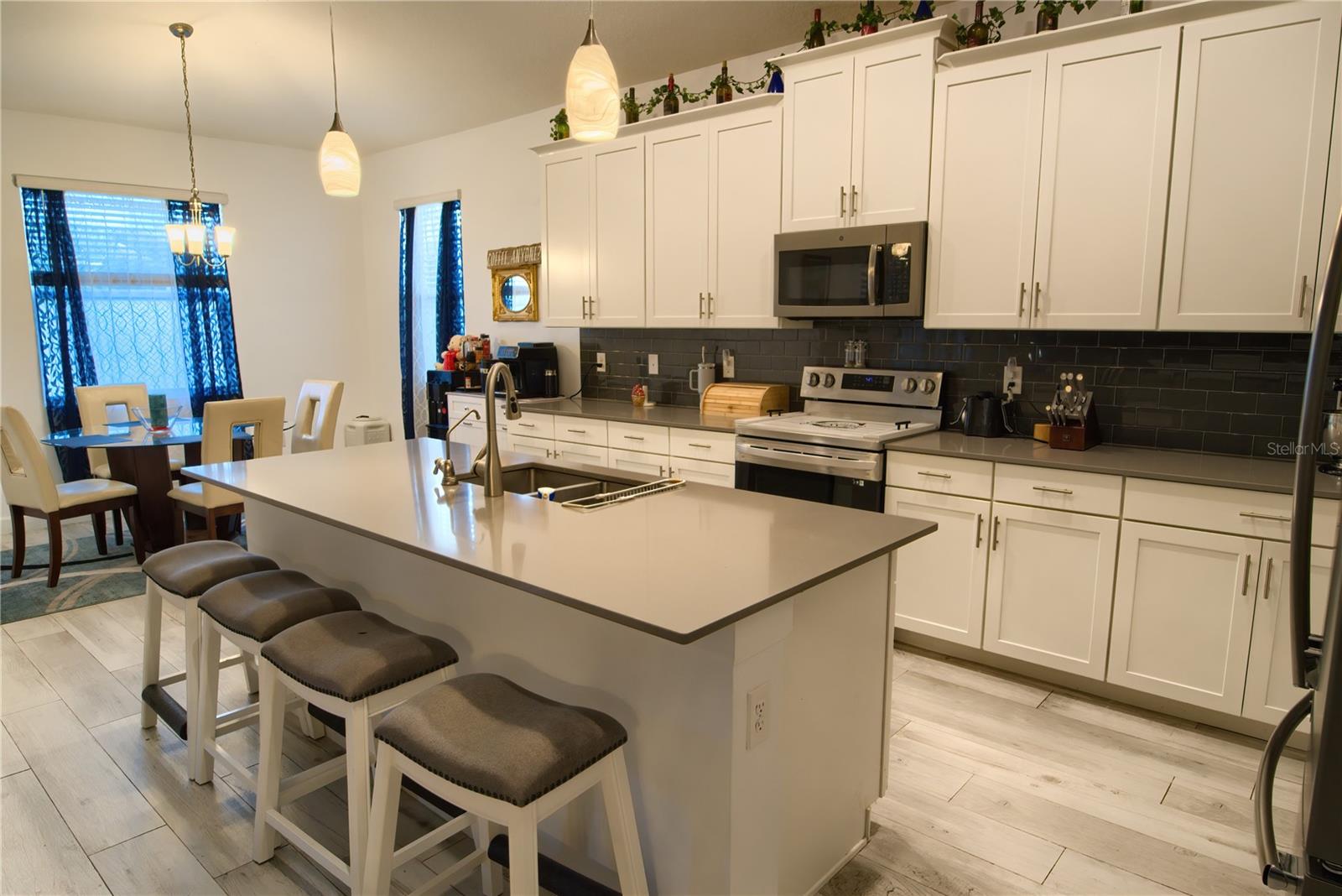 Image 16 of 51 For 2053 Camden Loop